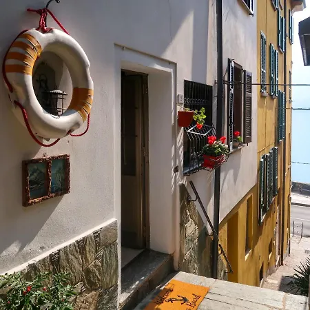 Locazione Turistica Casa Del Marinaio - Dma228 بيت للعطل دومازو